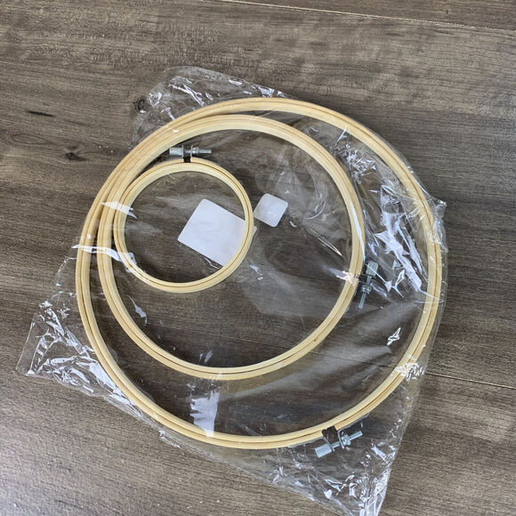 3 Pieces Embroidery Hoops Bamboo Circle Cross Stitch Hoop Set for Art Craft - Picture 6 of 9